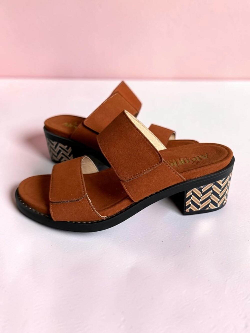 ALEGRIA Brown Heels Sandals Size 40 / 10 NEW NWOB